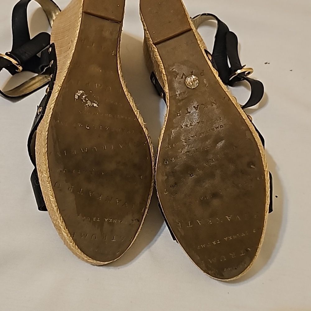 Ivanka black and gold wedge sandal 9.5 - Picture 8 of 10